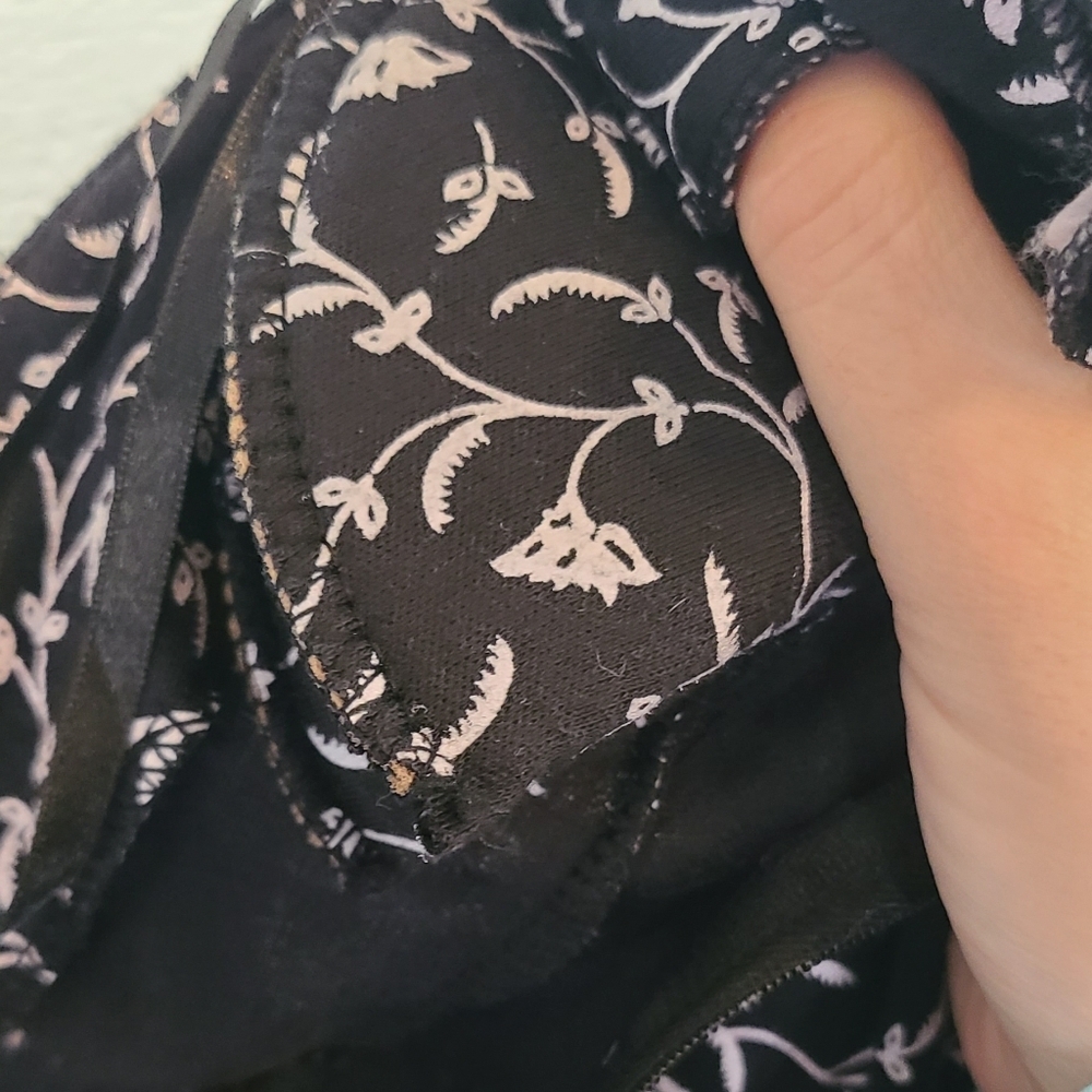Vintage 90s Black White Floral Jumpsuit Size 6 - Picture 4 of 6
